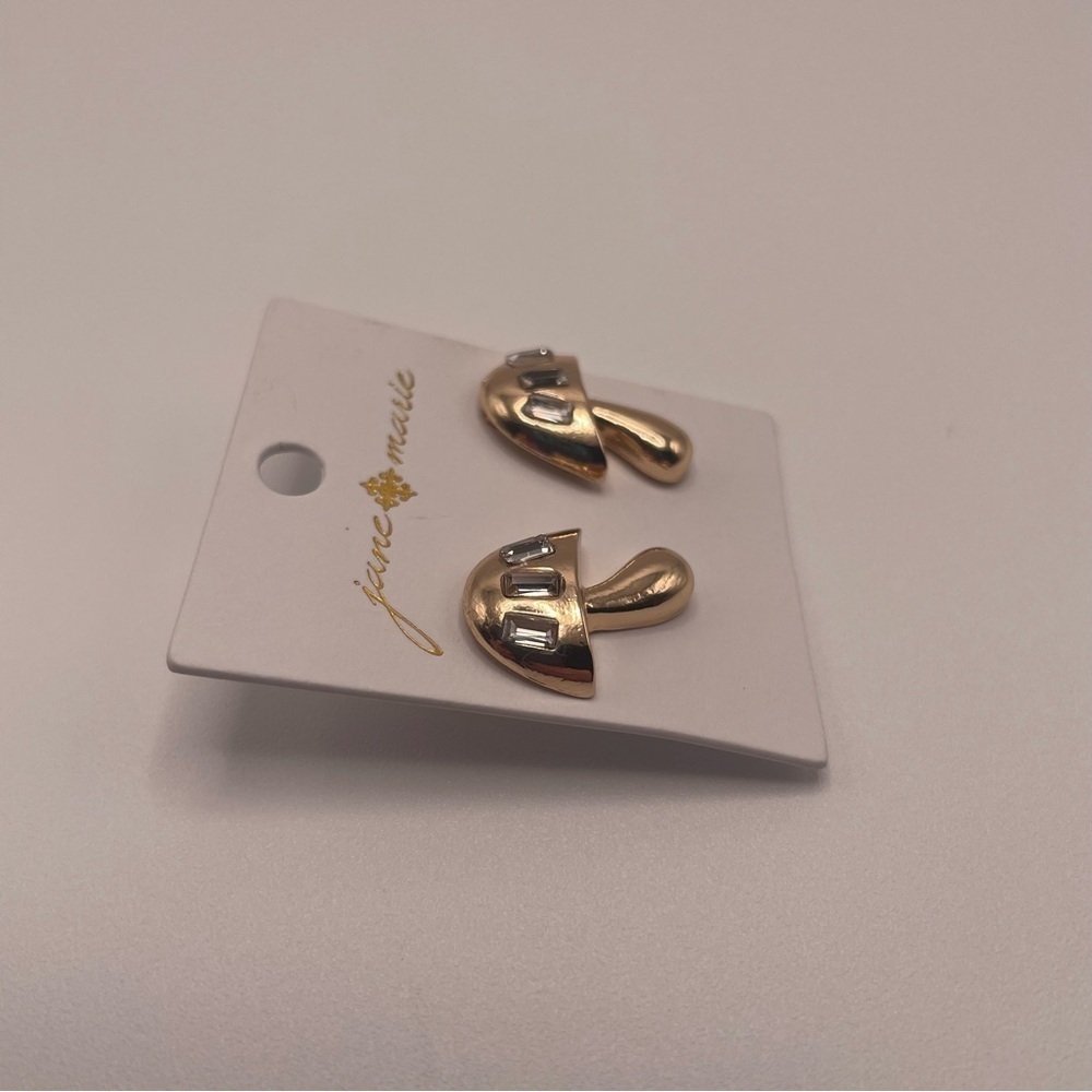 Jane Marie Gold Mushroom Stud Earrings - Picture 4 of 4